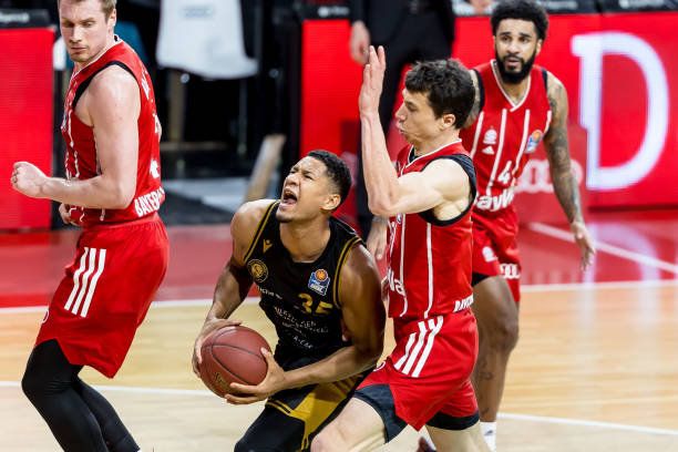 就了他的 就了他的